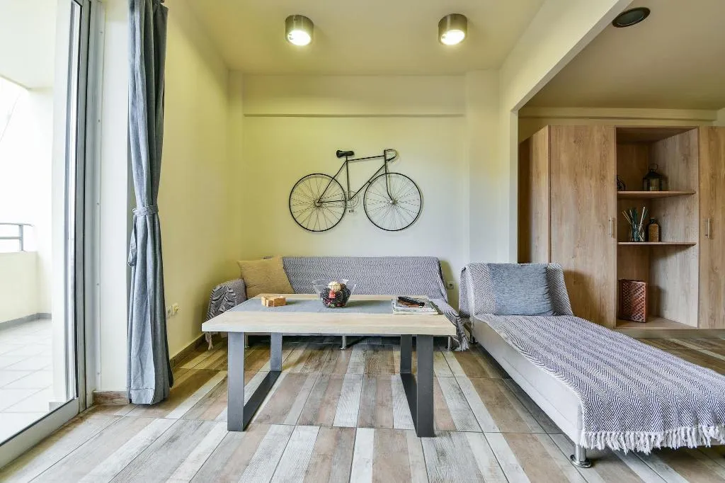 Room, Athens Way Lofts, Athens
