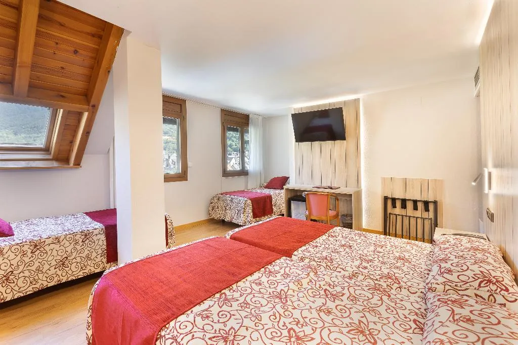 QUADRUPLE STANDARD Room, Eth Solan, Costa Brava