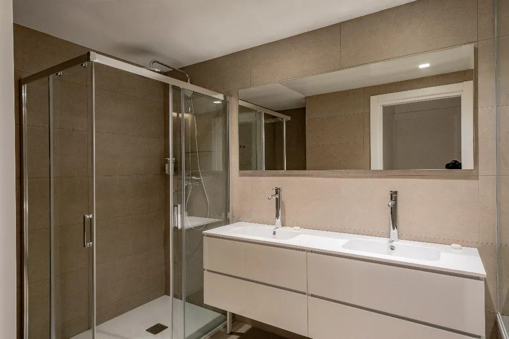 FAMILY ROOM STANDARD Room, Europa Apartments, Barcelona