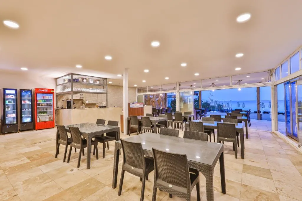 Beach, Mare Garden Hotel, Bodrum
