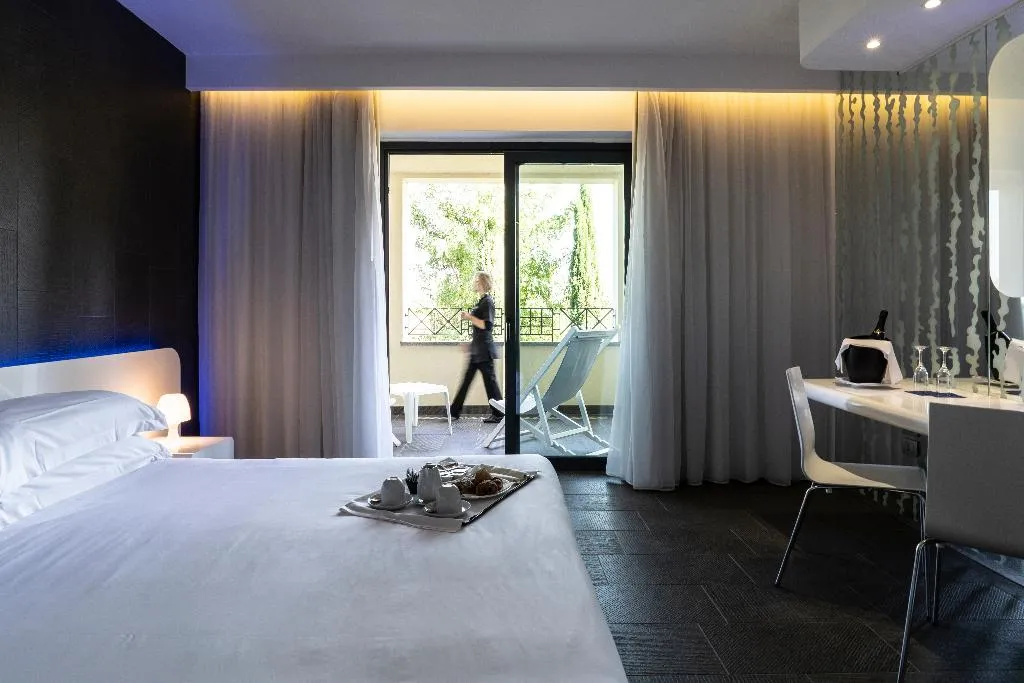 DOUBLE CLASSIC Room, A Point Porto Ercole & Spa, Rome
