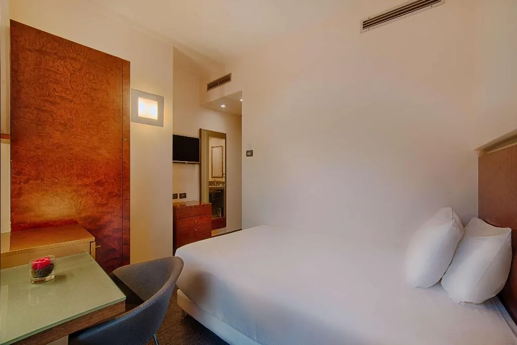 SINGLE STANDARD Room, NH Bergamo, Milan
