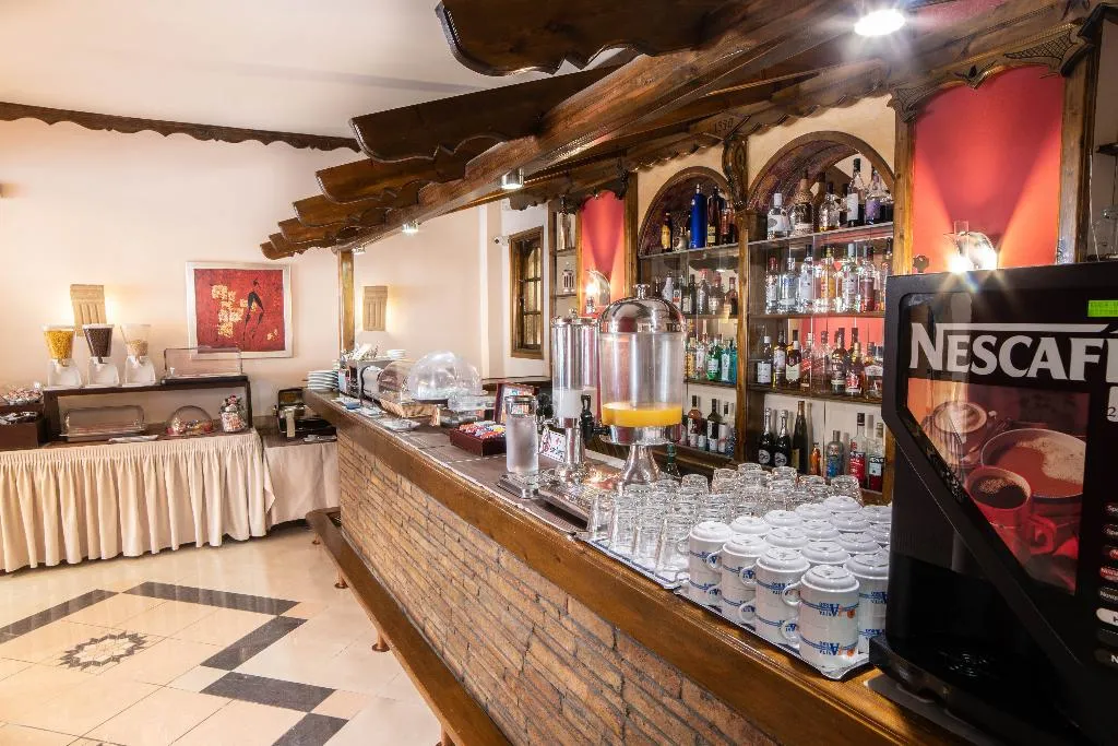 Restaurant, Argo, Athens