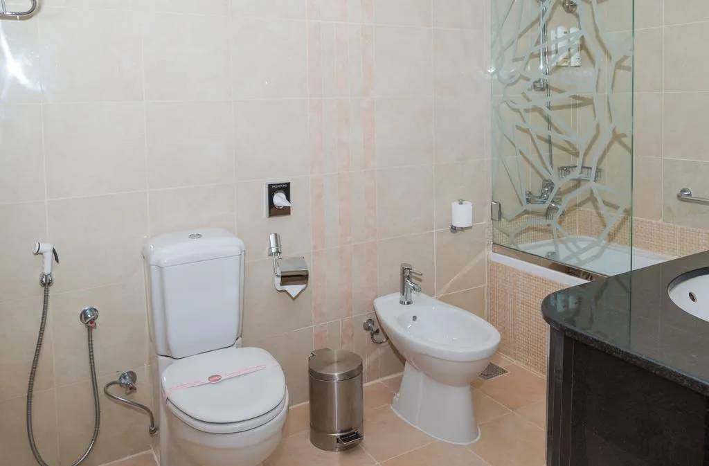 JUNIOR SUITE STANDARD Room, The Park Hotel Ex Al Jawhara Gardens, Dubai