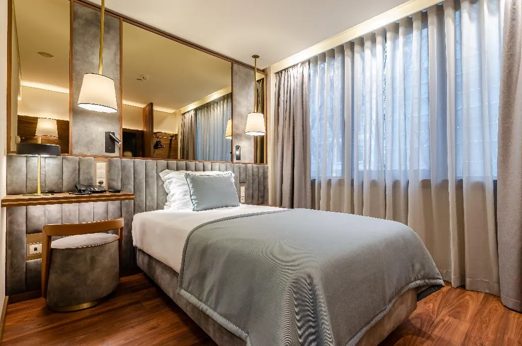 SINGLE STANDARD Room, Turim Av Liberdade Hotel, Lisbon