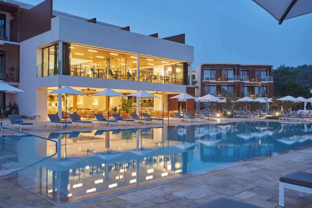 Pool, Cala San Miguel Ibiza Res, Curio Colllec by Hilton, Ibiza