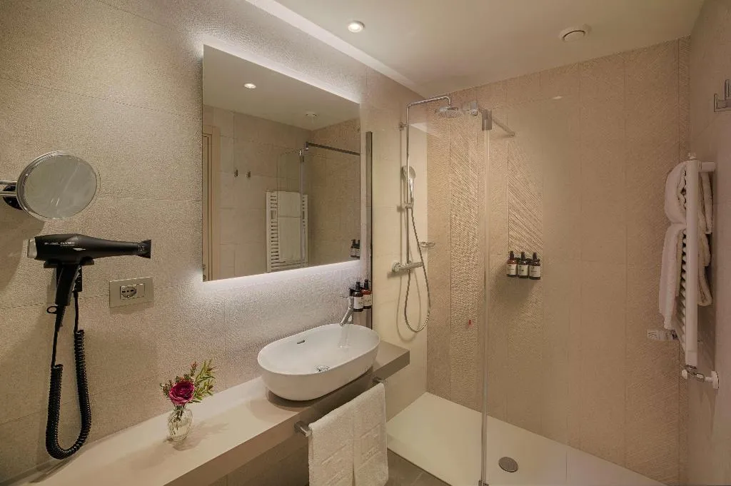JUNIOR SUITE STANDARD Room, NH Milano Corso Buenos Aires, Milan