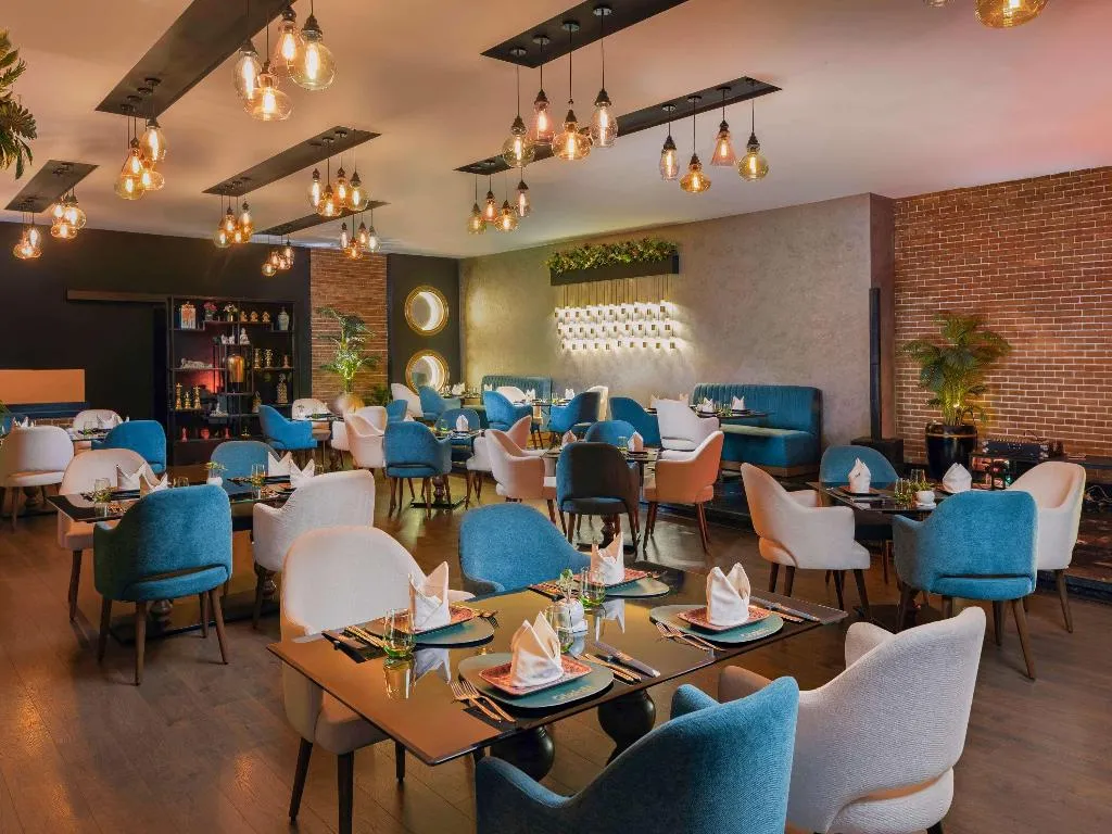 Restaurant, Movenpick Cairo Media City, Cairo