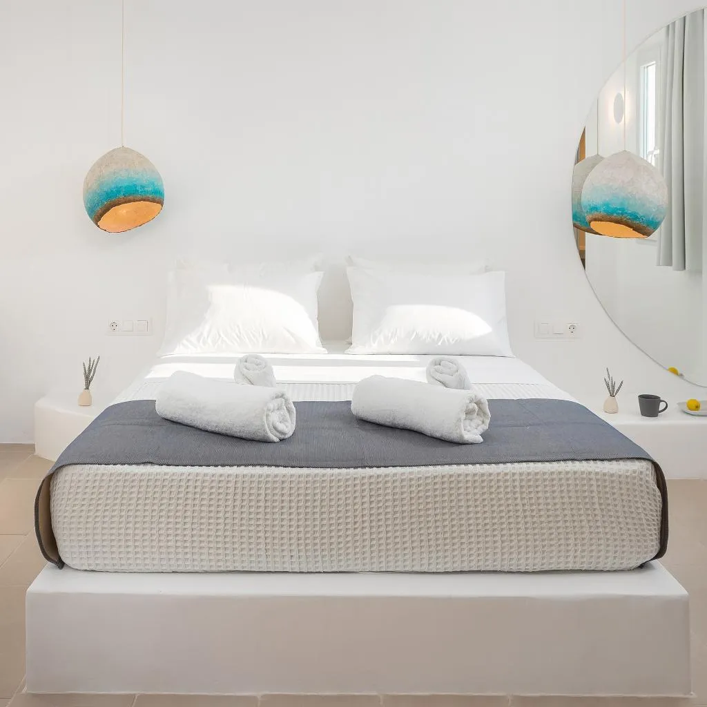 DOUBLE STANDARD Room, Voca Hotel & Suites, Santorini