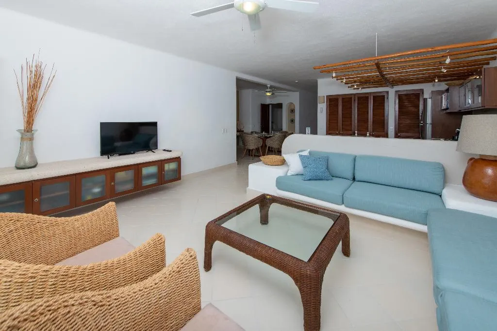 VILLA OCEAN VIEW THREE BEDROOMS Room, Las Villas Akumal, Cancun Area