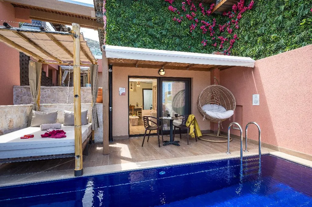 SUITE SEA VIEW WITH PRIVATE POOL Room, Esperides Resort Crete, Crete