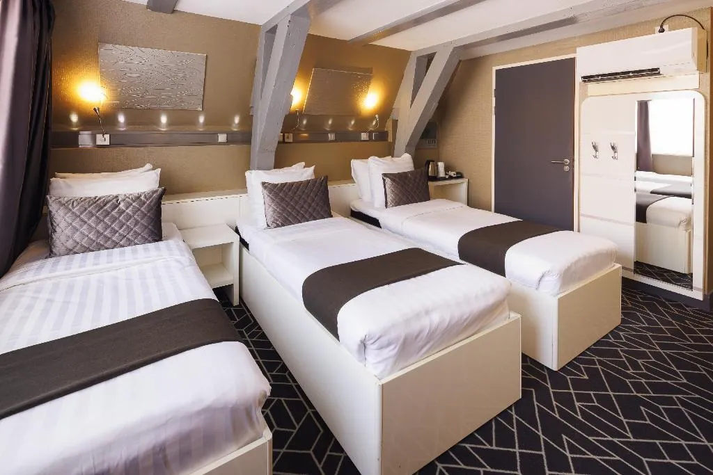 TRIPLE STANDARD Room, CC Hotel, Amsterdam