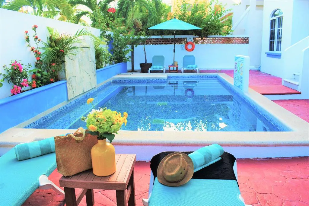 Pool, Corales Suites, Cancun Area