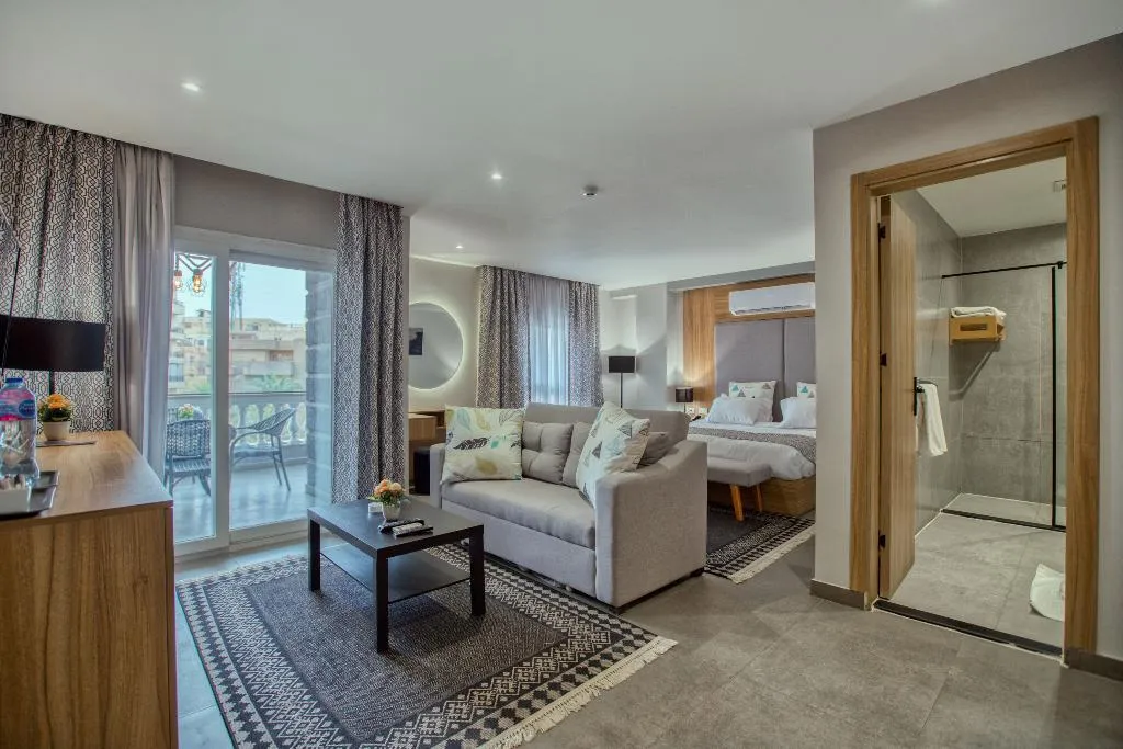 JUNIOR SUITE CAPACITY 3 Room, Locanda Museum Hotel, Cairo