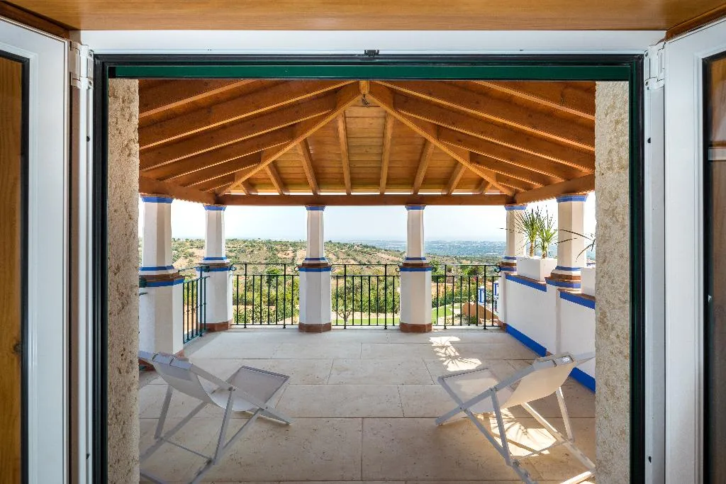 VILLA SEVEN BEDROOMS WITH PRIVATE POOL Room, Shantivillas, Algarve