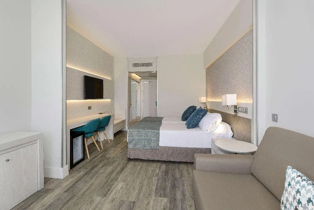 FAMILY ROOM STANDARD Room, Sol Torremolinos Don Pablo, Costa Del Sol