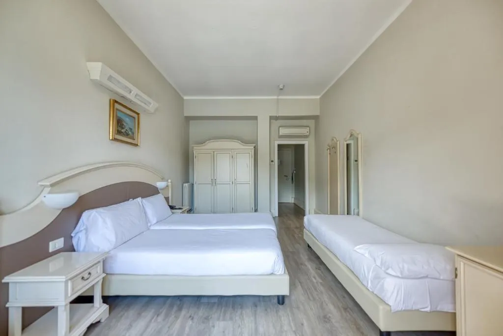 TRIPLE LAKE VIEW Room, Hotel Bazzoni et Du Lac, Milan