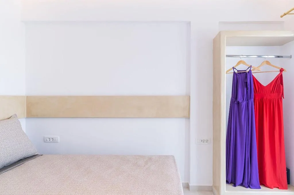 Room, Golden Star, Santorini
