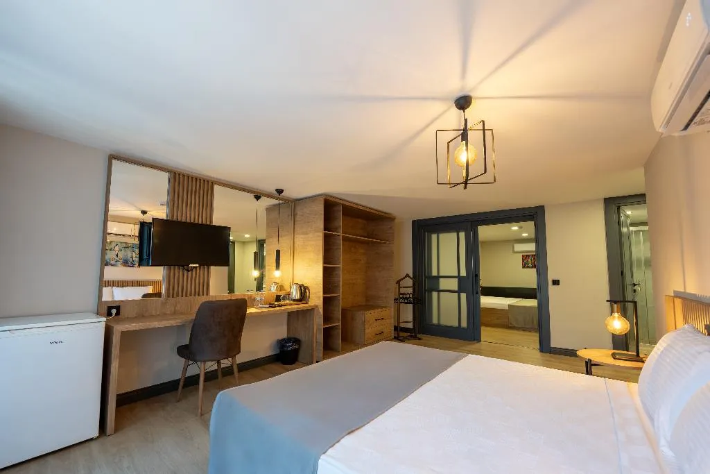 SUITE TWO DOUBLE BEDS NON SMOKING Room, Leliko Suites, Antalya