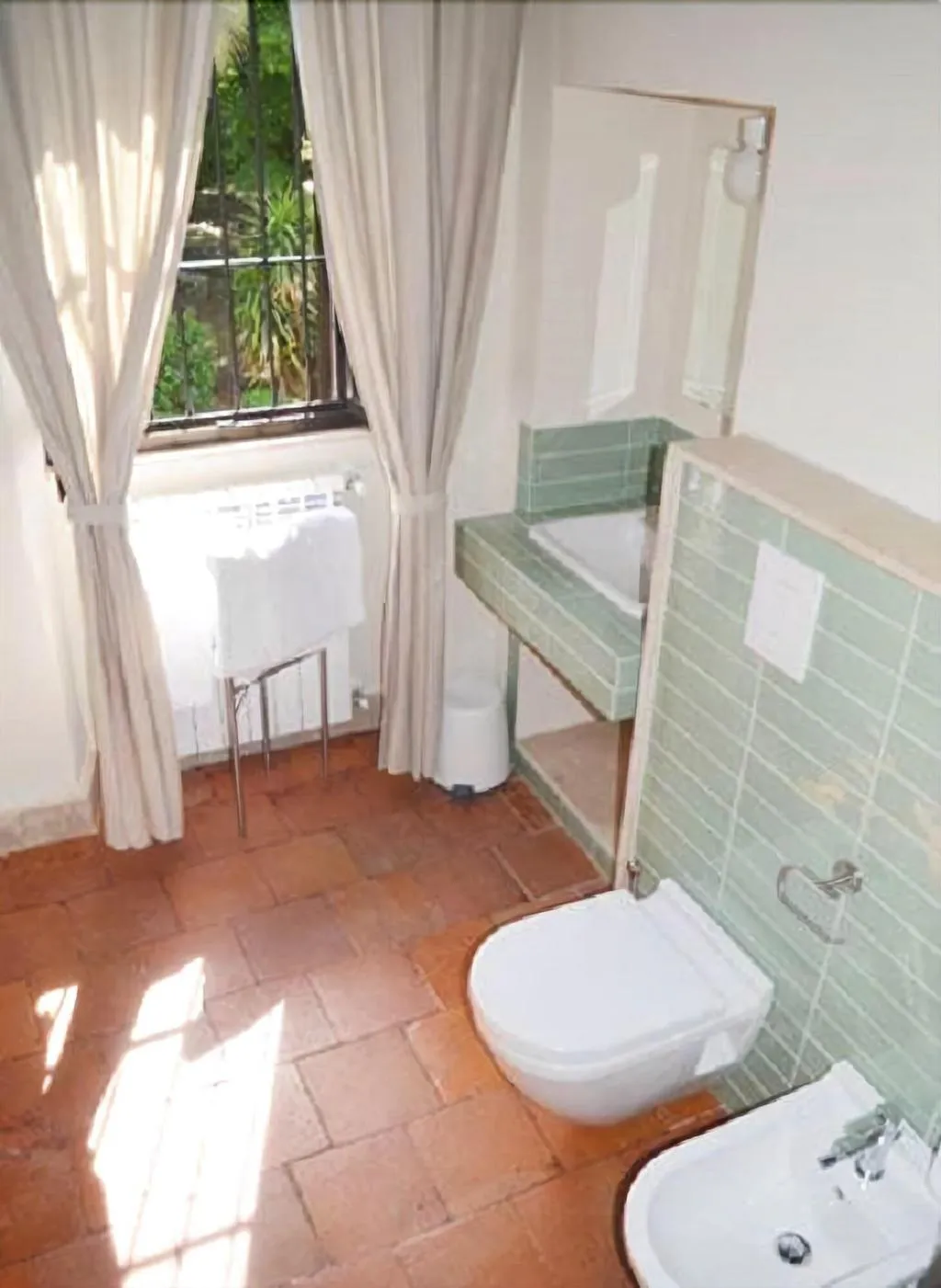 Room, Casale Colleoni, Rome