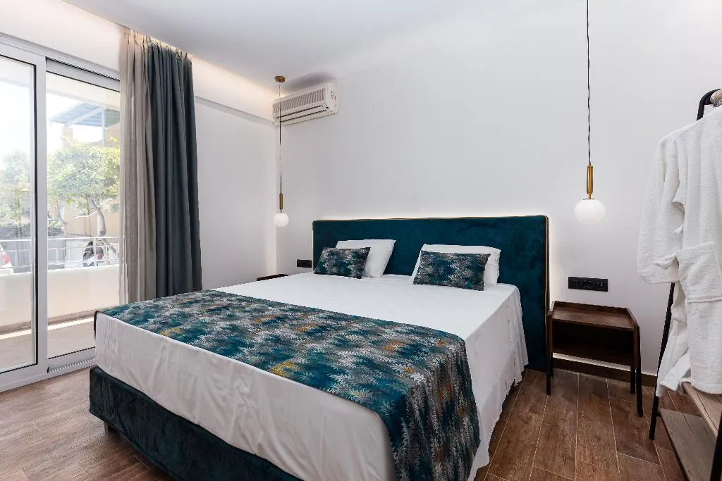SUITE DELUXE WITH BALCONY Room, Sirocco hotel, Corfu