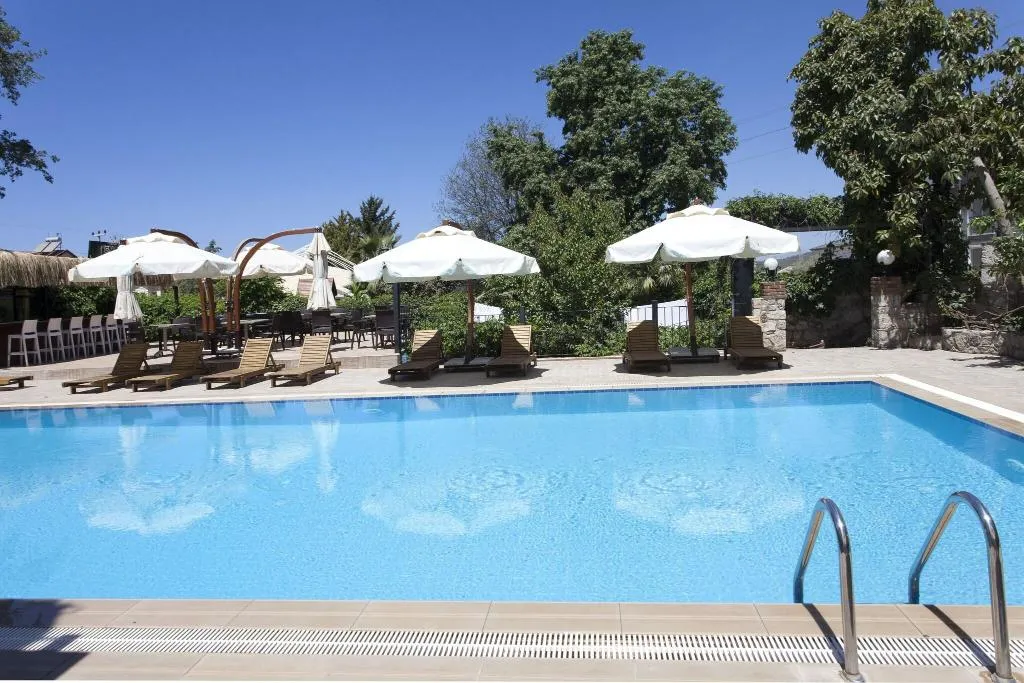 Pool, Green Peace, Dalaman