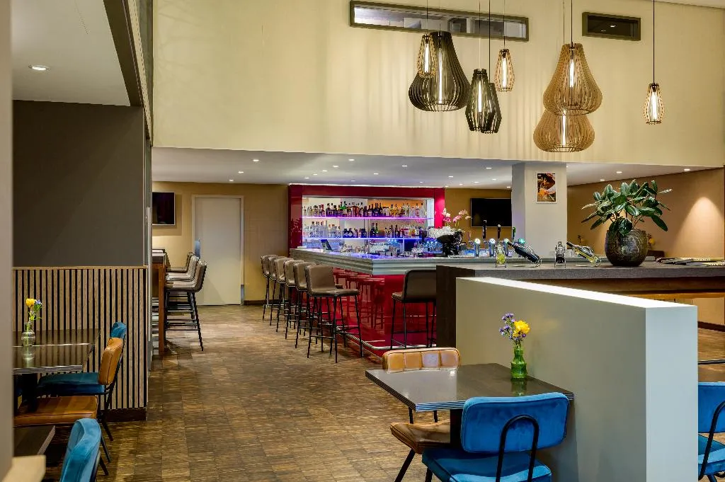 Bar, Movenpick Hotel Amsterdam City Centre, Amsterdam