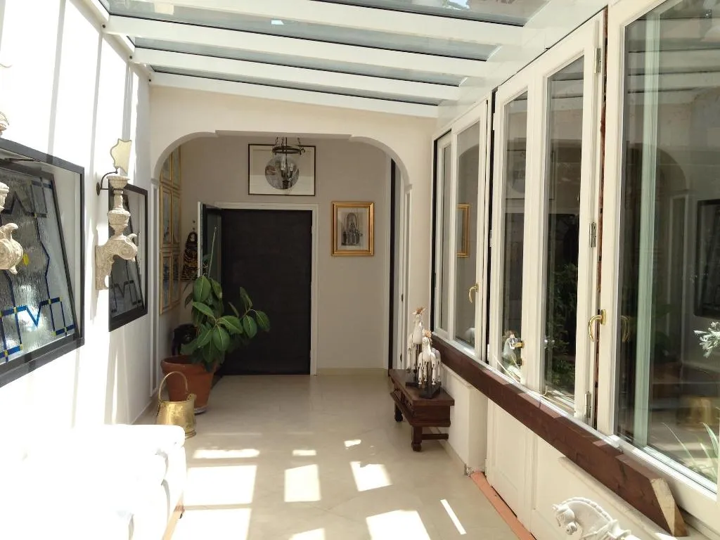 Lobby, Domus Felix, Naples