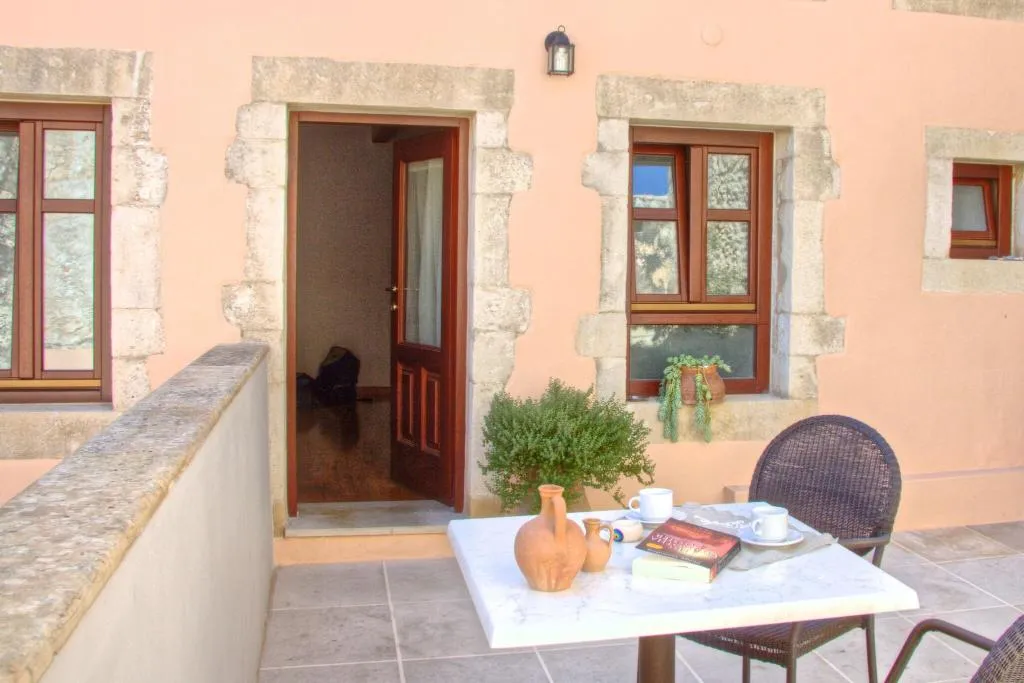 Terrace, Casa Dei Delfini, Crete