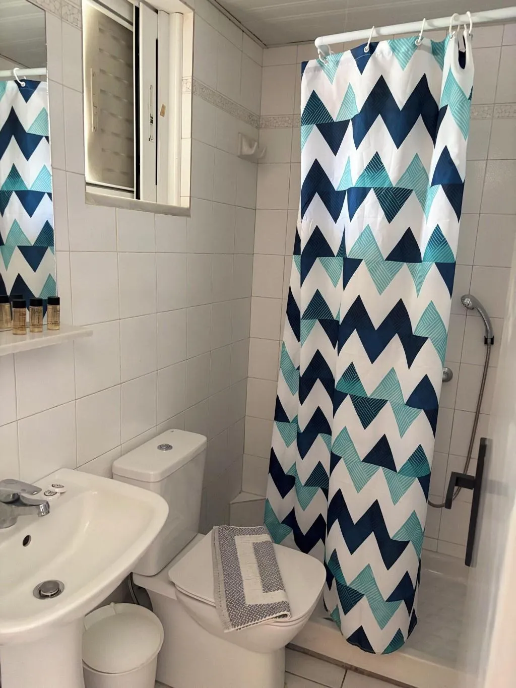 Room, Vaso Alykanas Studios, Zante
