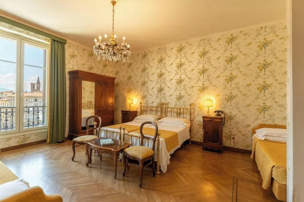 QUADRUPLE STANDARD Room, Pendini, Florence
