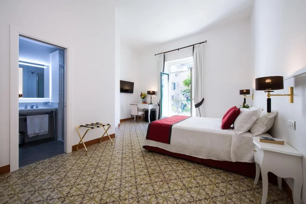 Room, Amalfi Luxury House, Naples