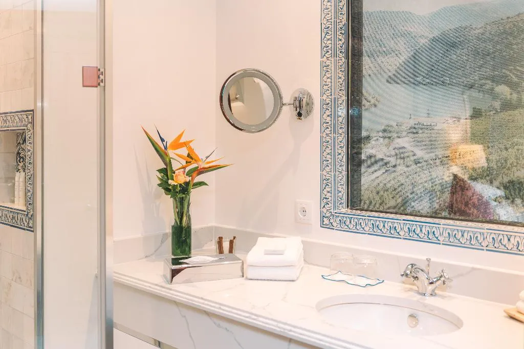JUNIOR SUITE RIVER VIEW Room, The Vintage House - Douro, Porto
