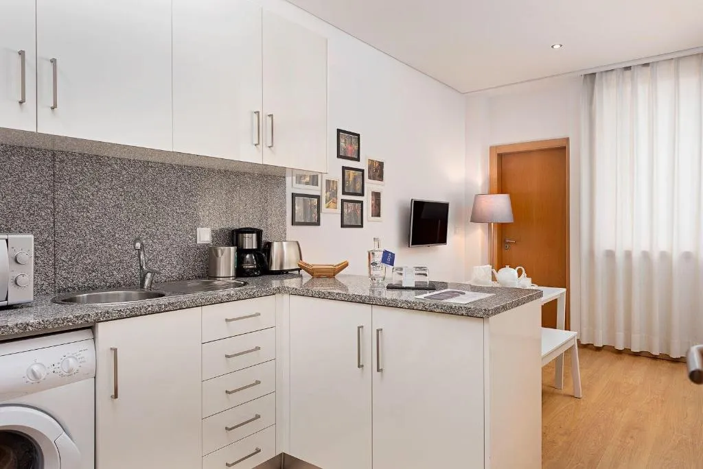 Room, Oporto Stories Apartments - Santa Catarina, 219, Porto