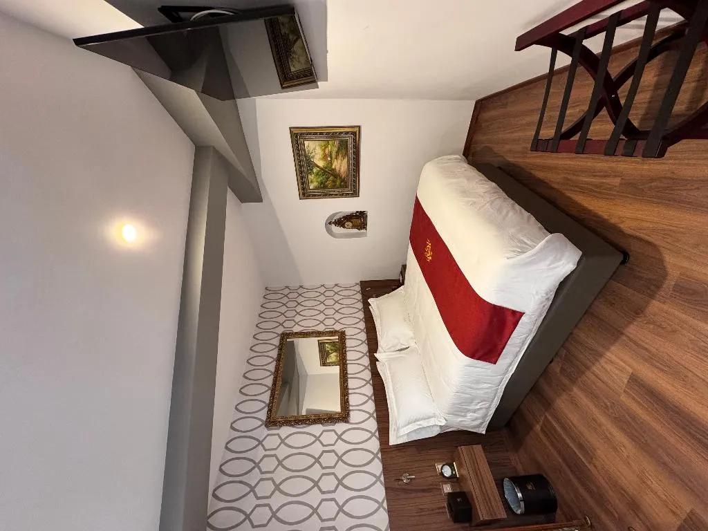 Room DELUXE WITH BALCONY Room, Hotel Boutique Casón De Los López, Madrid