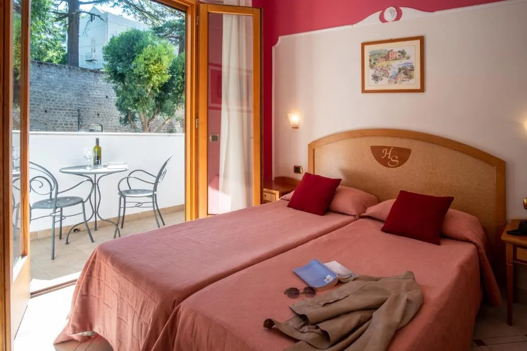 TWIN SUPERIOR WITH BALCONY Room, Hotel Savoia, Naples