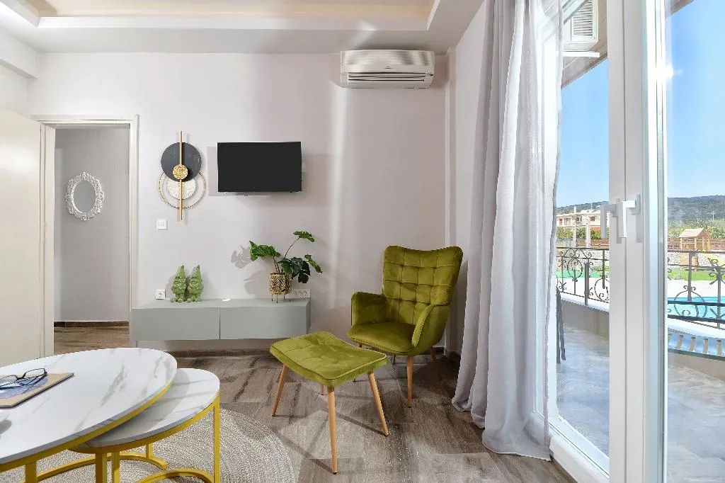 SUITE POOL VIEW TWO BEDROOMS Room, ID Holiday Living, Athens