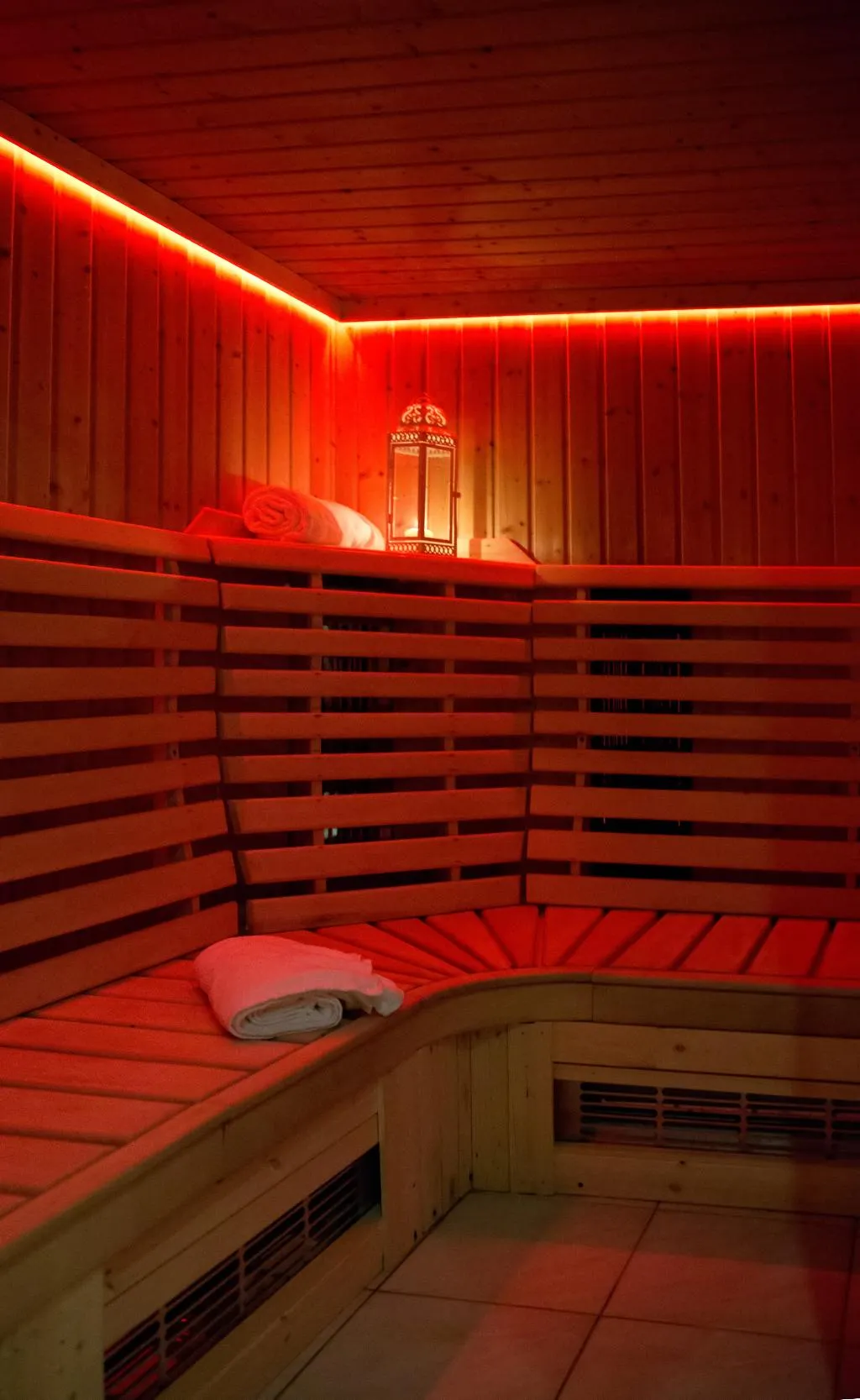Sports and Entertainment, Hotel Opera, Gdansk