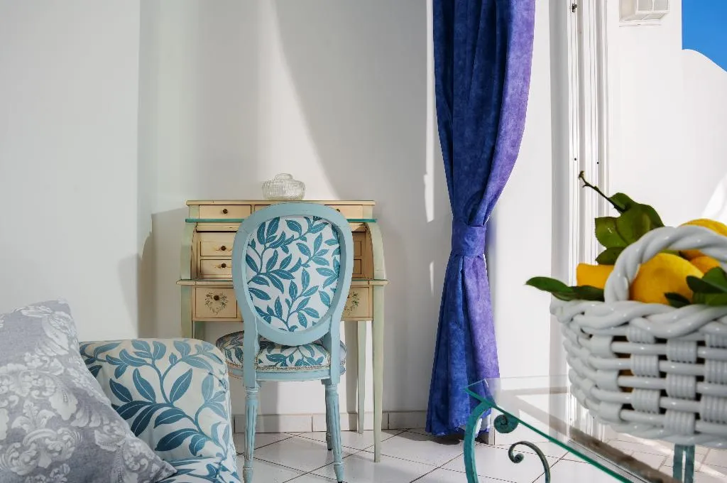 Room, La Floridiana, Naples