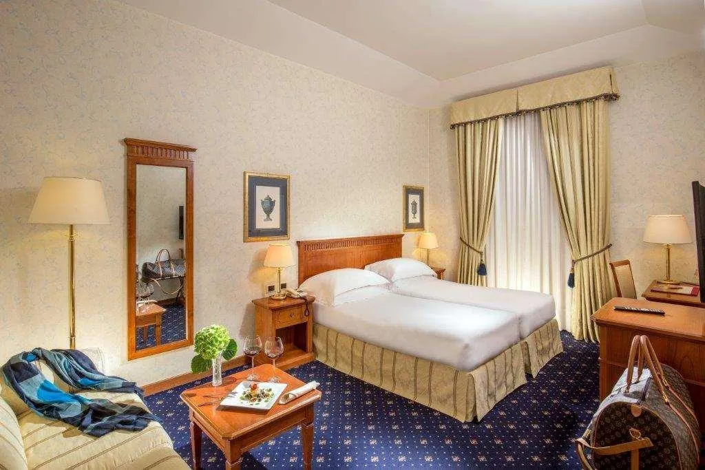 Room, UNA HOTELS Empire Roma, Rome