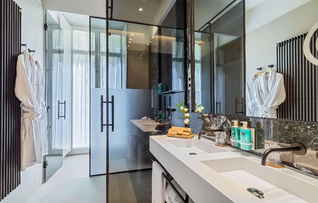 Room DELUXE WITH BALCONY Room, Palacio Gran Via, A Royal Hideaway Hotel, Andalucia