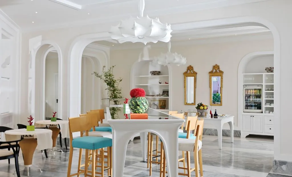 Restaurant, Bellevue Syrene, Naples