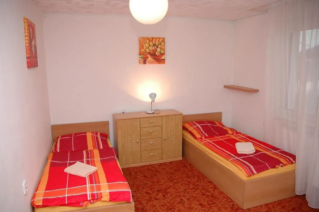 Room, Penzion V Roklích, Prague