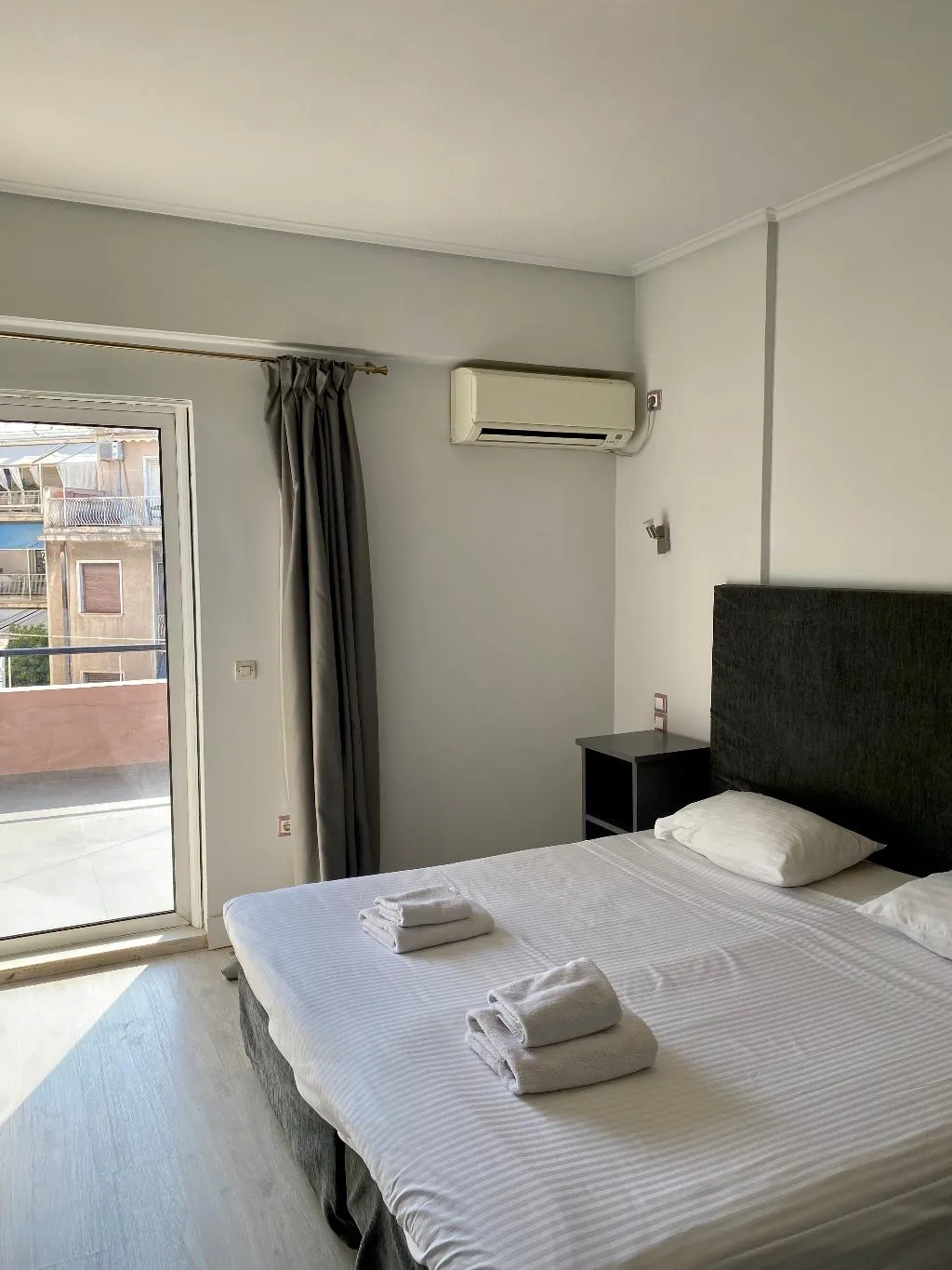 JUNIOR SUITE CAPACITY 2 Room, Art Suites, Athens