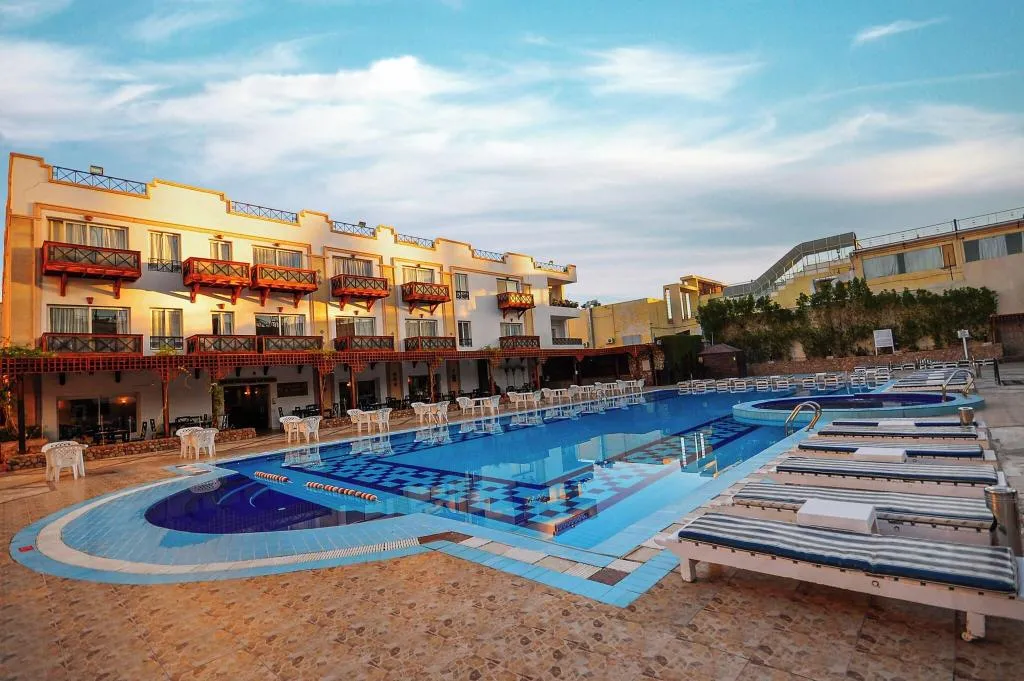 Pool, Falcon Naama Star Hotel, Red Sea Riviera