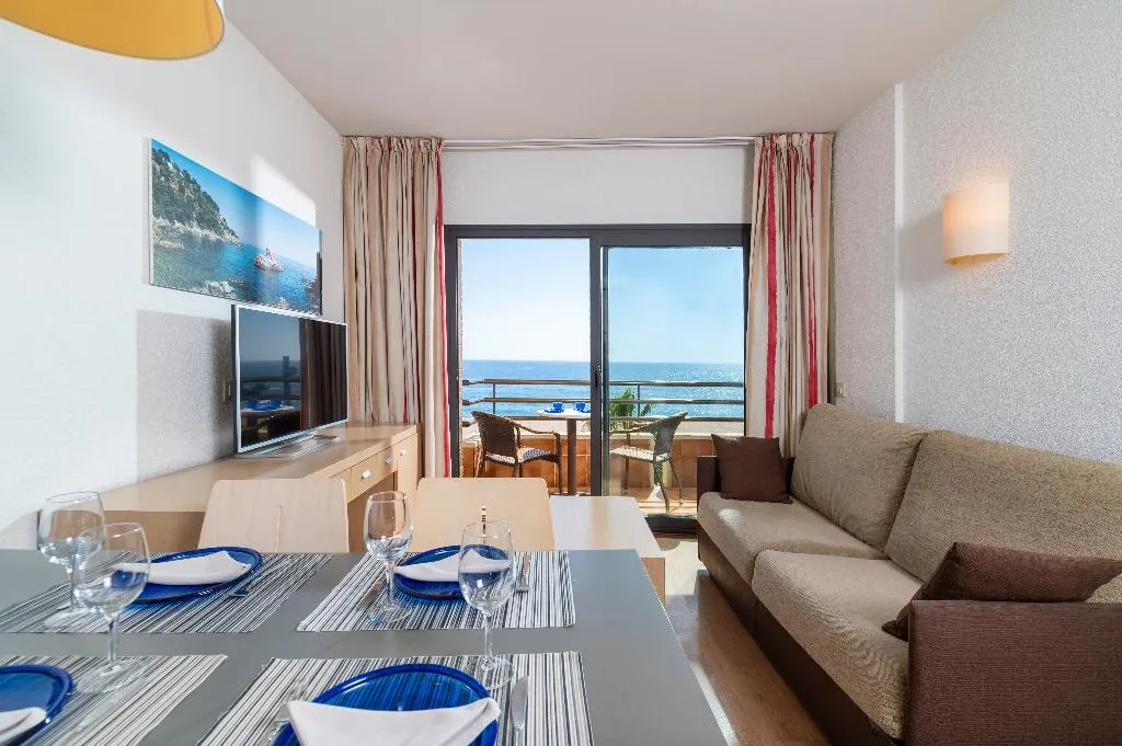 APARTMENT SEA VIEW ONE BEDROOM Room, Almirall, Costa Brava