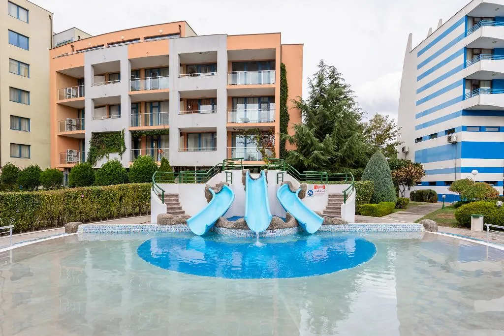 Pool, Trakia, Bourgas