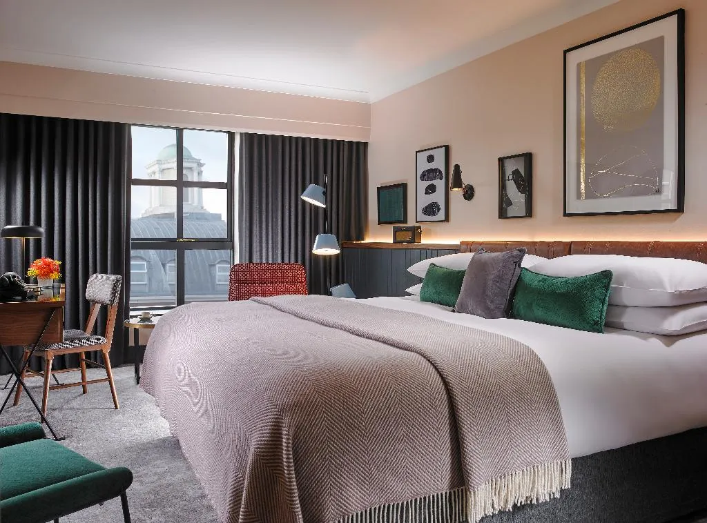 DOUBLE CLASSIC KING BED Room, The Alex, Dublin