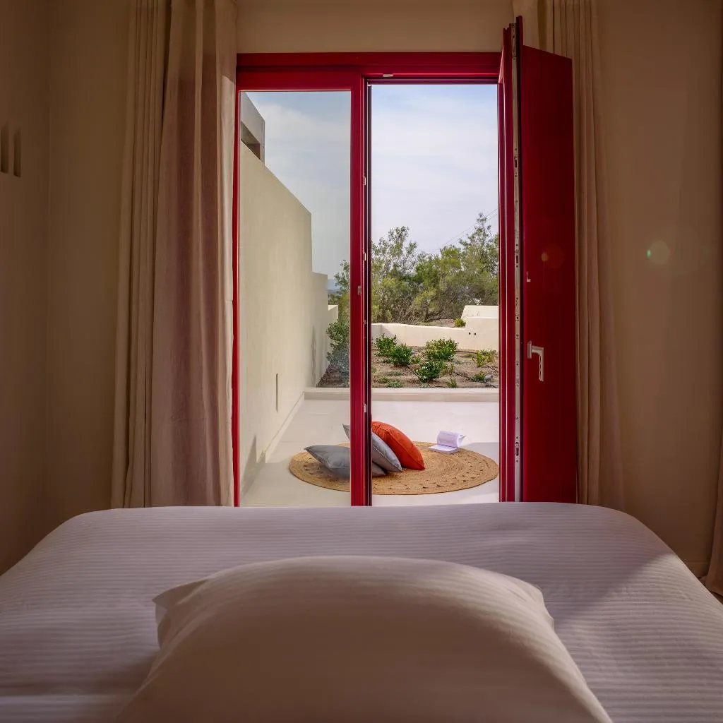 SUITE WITH PRIVATE POOL Room, Potnia Theron Suites, Santorini