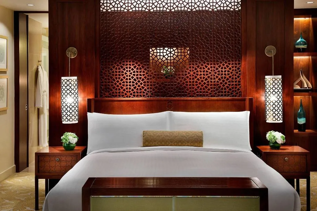 Room, The Ritz-Carlton, Dubai, Dubai